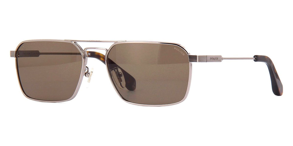 police x lewis hamilton lewis 02 spla23 0509